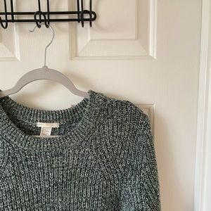 ✨🤍GREEN KNIT SWEATER🤍✨